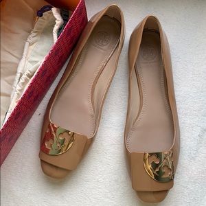 Tory Burch Logo flat